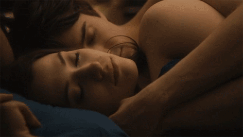 Por que as pessoas sempre fazem sexo à noite?