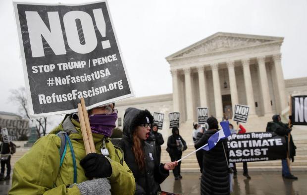 Donald Trump removes the judiciary from being listed as part of the Government on White House website