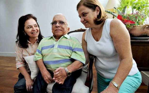 Vi va De Cantor Famoso Desabafa N o Tenho O Que Comer Jornal A o 