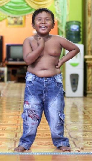 This Toddler Smoked 40 Cigarettes A Day - See What He Looks Now