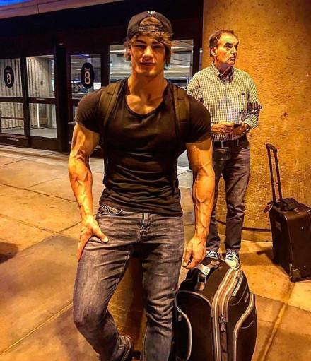 Jeff Seid Muscular Man In Casual Clothes P