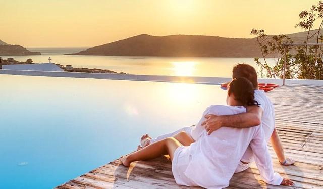 Five Tips to Planing a Budget-Friendly Honeymoon