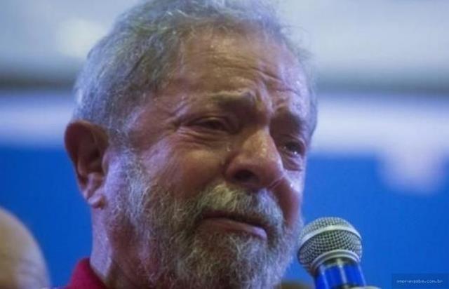 LULA SE DESESPERA DURANTE JULGAMENTO E CHORA