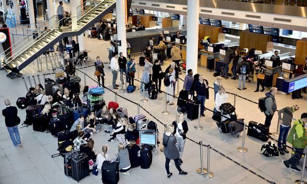 155 socialsnydere er snuppet i lufthavnene