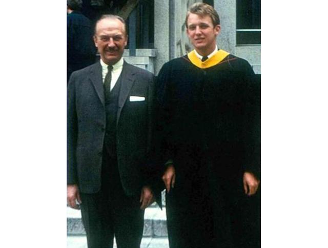15 Photos of Young Donald Trump You’ve Never Seen Before_国际_蛋蛋赞