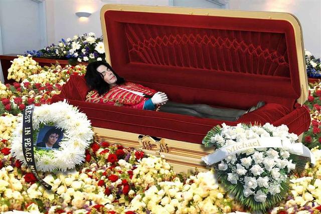 Celebrities Open Casket Funeral Photos