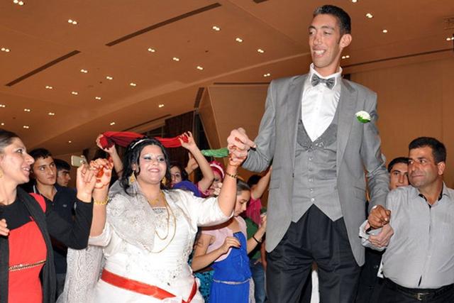 5 Weirdest Couples You Won’t Believe Actually Exist