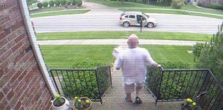 Guy Steals Package From Front Door Quickly Finds Out The Meaning