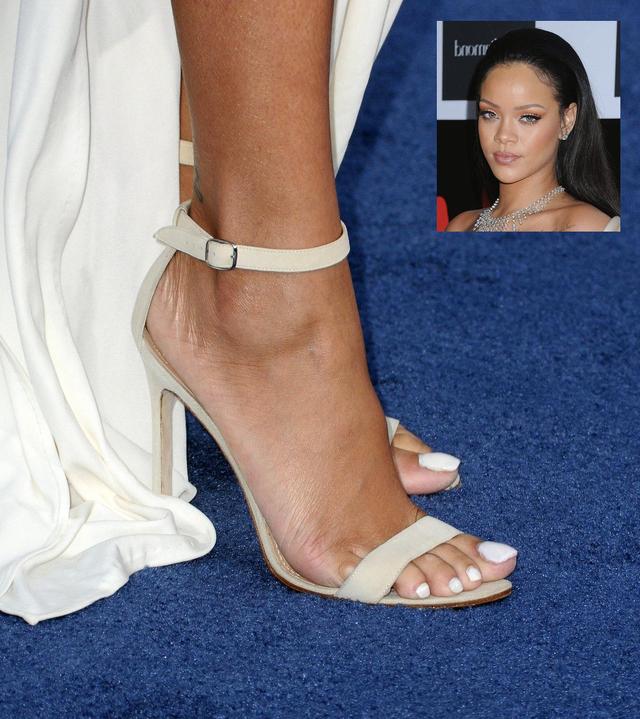 Top 12 Most Beautiful Celebrity Feet å›½é™… è›‹è›‹èµž