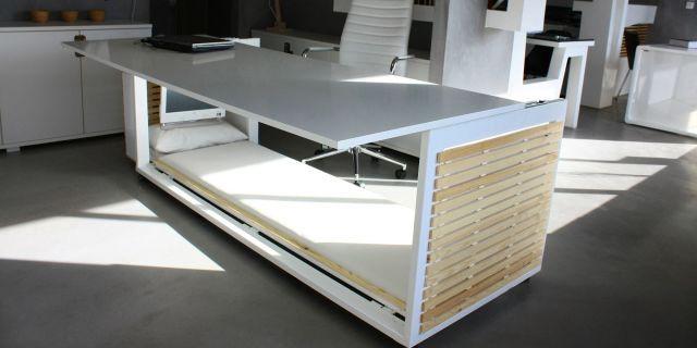 This Desk Turns Into A Bed So You Can Sleep At Work 国际 蛋蛋赞