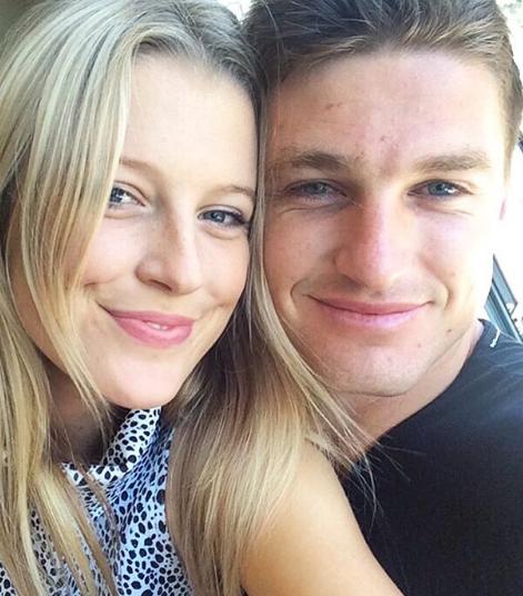 Beauden Barrett Girlfriend Hannah Laity 2018 国际 蛋蛋赞