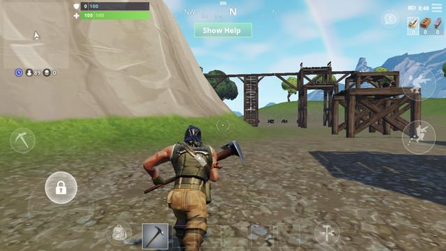 de toutes les mecaniques specifiques a fortnite l autorun est de loin le plus important en appuyant deux fois sur le joystick virtuel a l ecran - autorun fortnite mobile