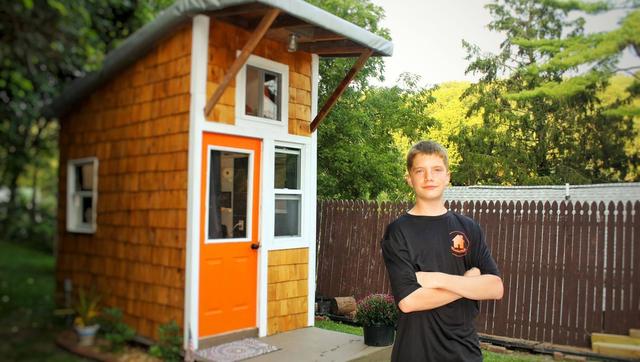 A 13-Year-Old Built This Tiny House For $1,500 – And When You See The Inside You’ll Be Astounded