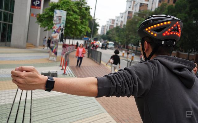 smart bike helmet apple
