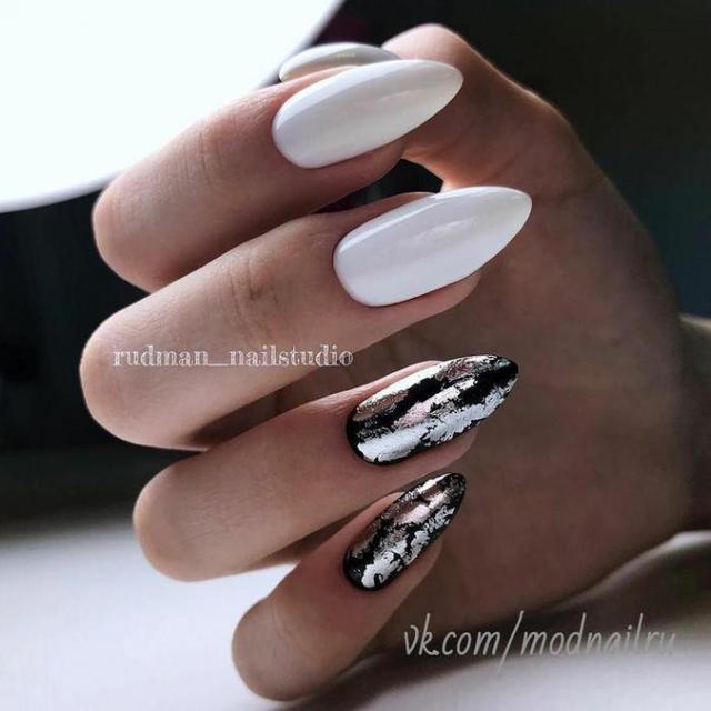 Classic Almond Shape of Nails