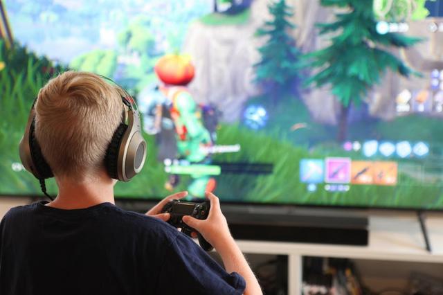 fortnite lehrt die falschen lektionen spielinformationen - wie heiayt fortnite auf dem handy