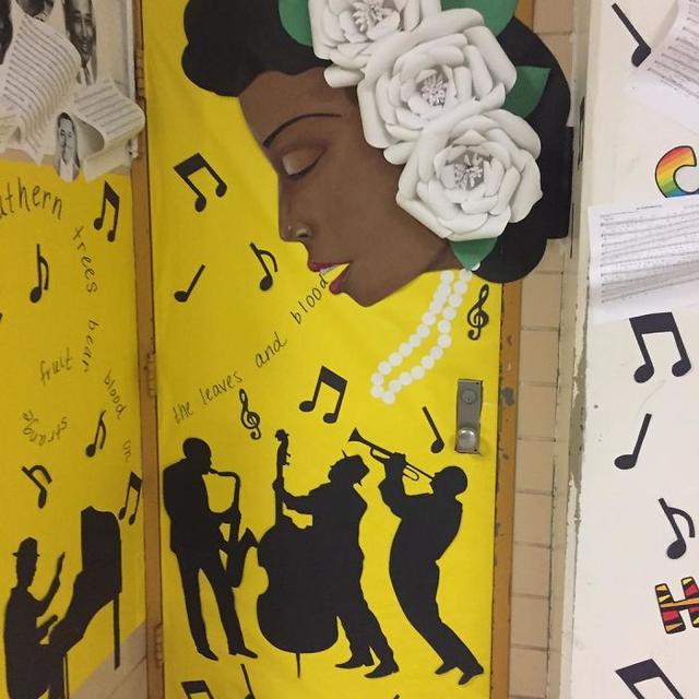 14 Teachers That Proudly Decorated Their Classroom Doors For Black