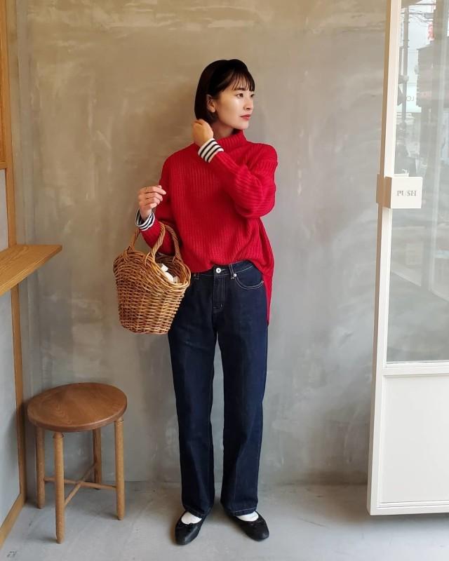 重ね着で楽しみたい 冬の ボーダートップス シンプルおしゃれな着回しコーデ9選 Beezまとめ