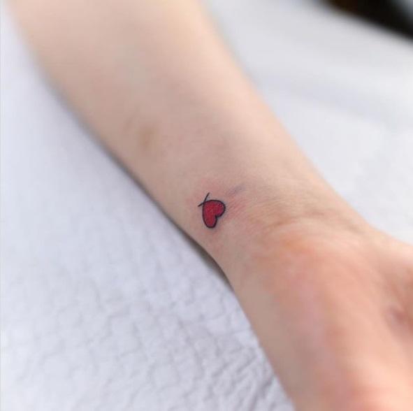 16 Cute Little Heart Tattoos That You Are Going to Want the Same