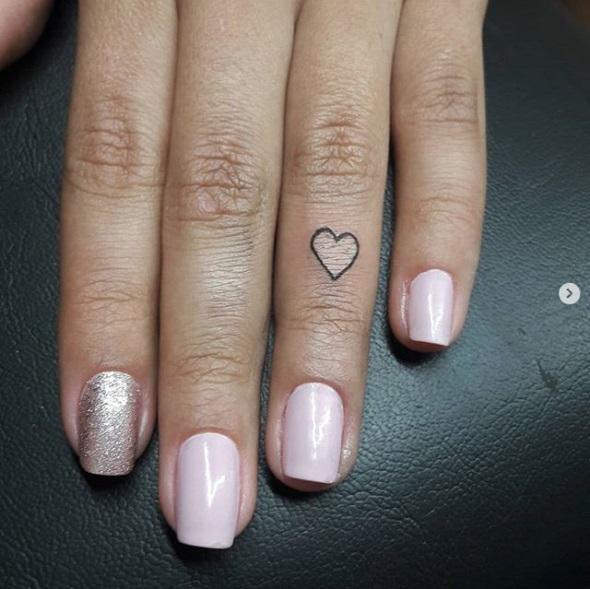 16 Cute Little Heart Tattoos That You Are Going to Want the Same