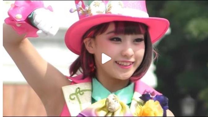 ディズニーで最も有名なピンクダンサー この踊り大事な物まで見えるから大人は喜ぶなww